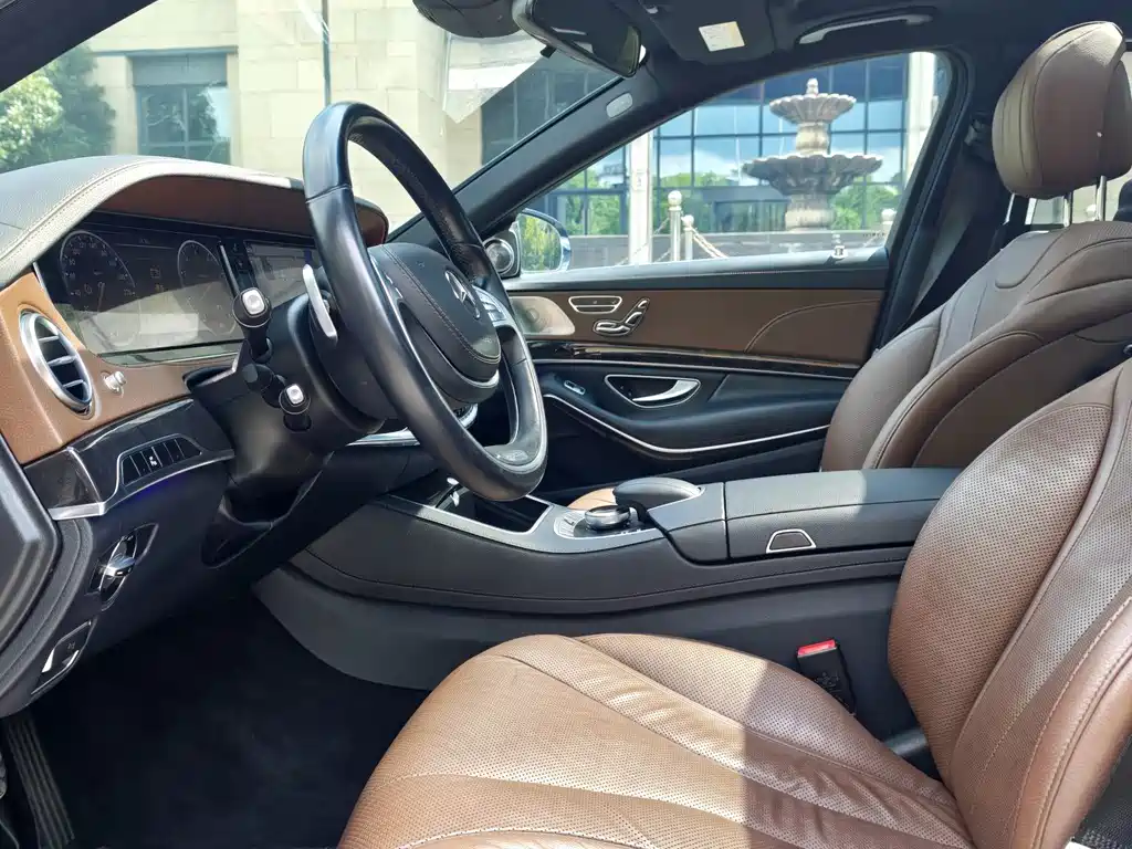 Mercedes-Benz S-Class — миниатюра 7
