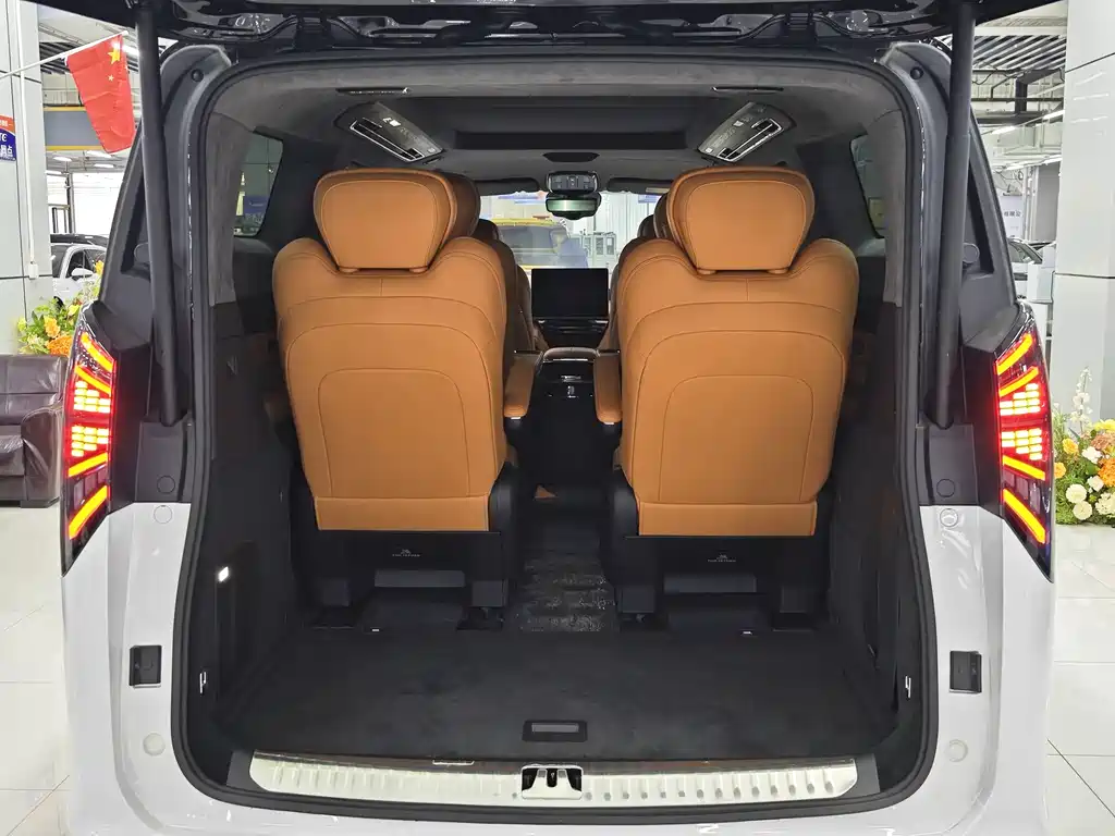 GEELY GALAXY WING TRUE L380