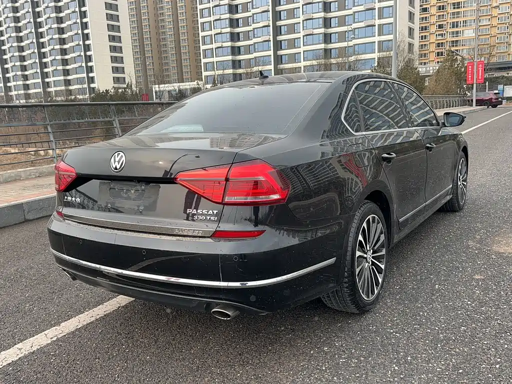 Volkswagen Passat 2016 330TSI DSG