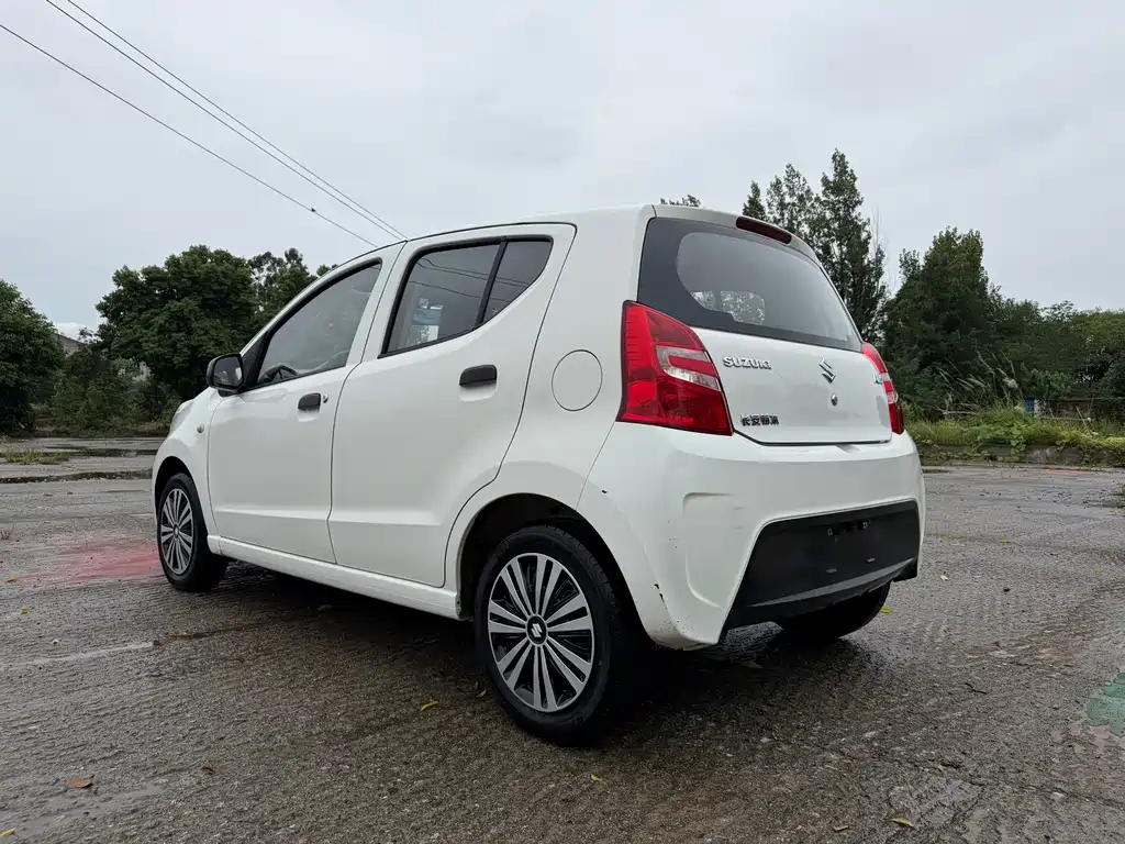 Suzuki Alto — миниатюра 5