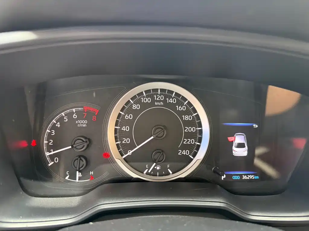 Toyota Corolla — миниатюра 12