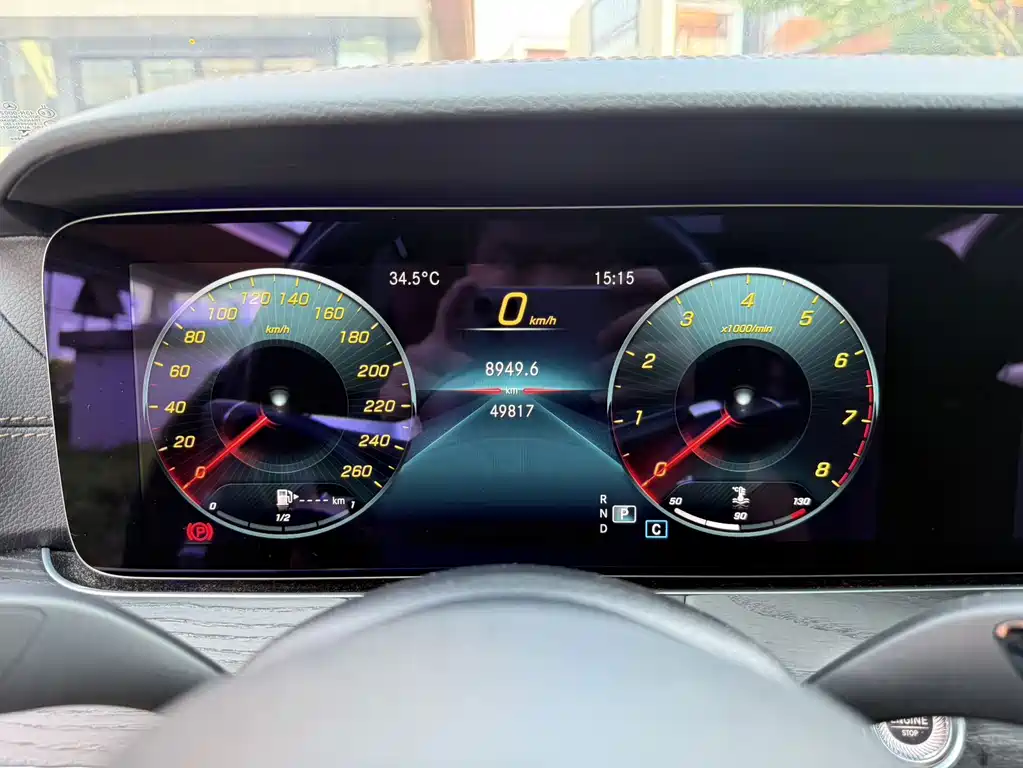 Mercedes-Benz E-Class — миниатюра 9