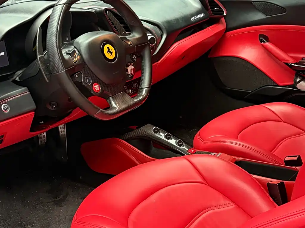 Ferrari 488 — миниатюра 12