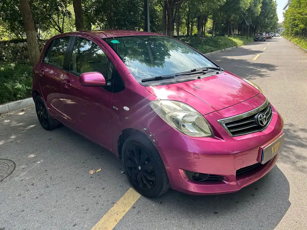 Toyota Yaris — миниатюра 2