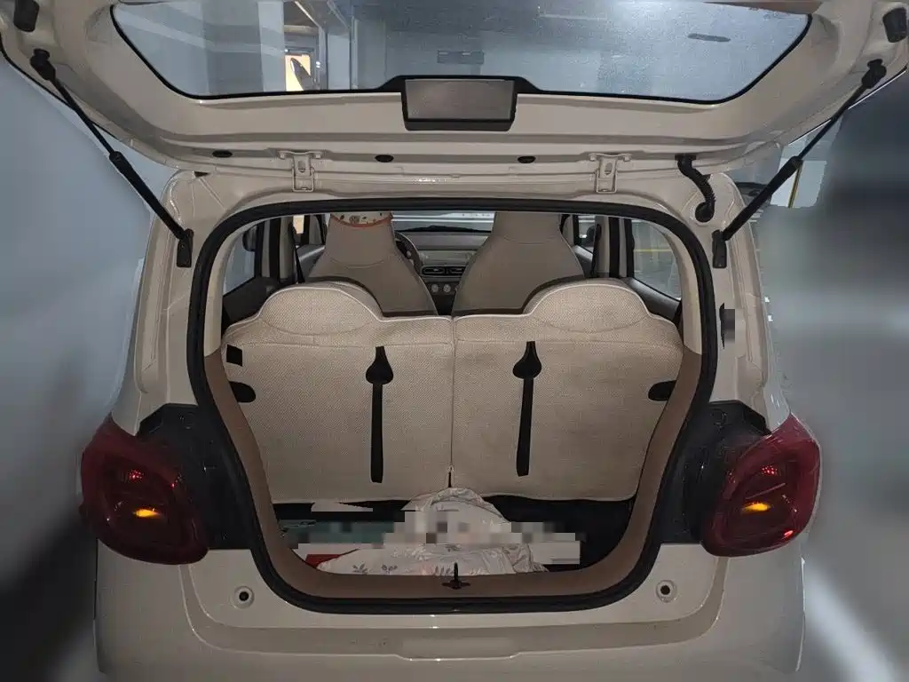 Wuling MINIEV — миниатюра 20