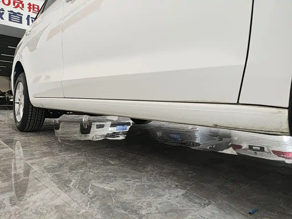 Volkswagen Jetta — миниатюра 21