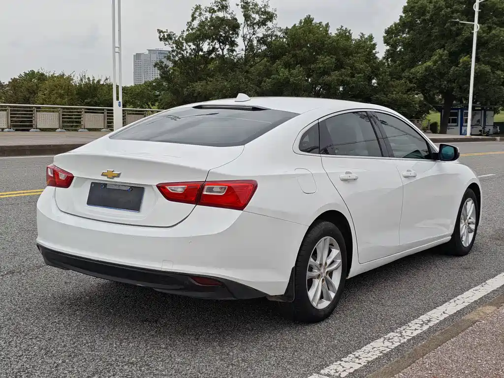 Chevrolet Malibu XL — миниатюра 6
