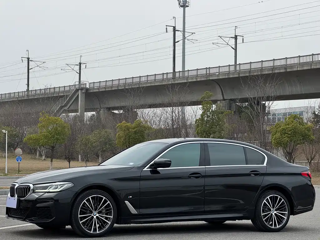 BMW 5 Series 2022