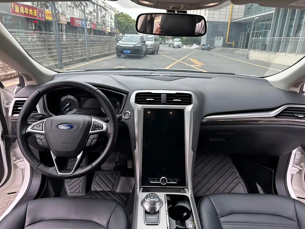 Ford Mondeo 2020 EcoBoost 180 Fashion