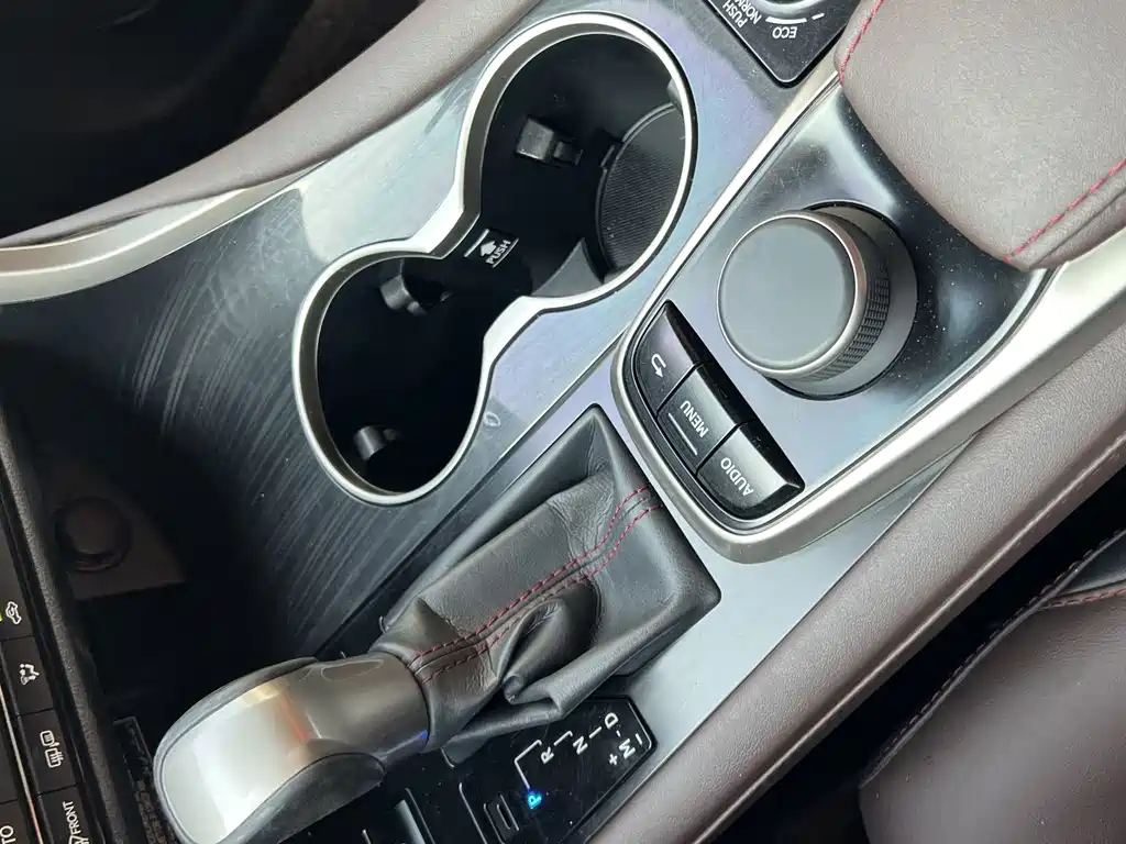 Lexus RX — миниатюра 12