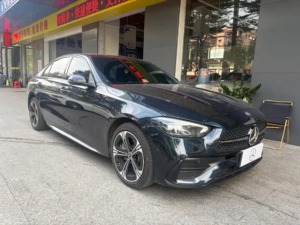 Mercedes-Benz C-Class — миниатюра 3
