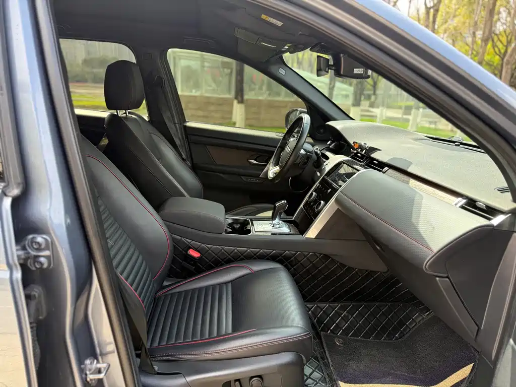 LAND ROVER DISCOVER SPORTS