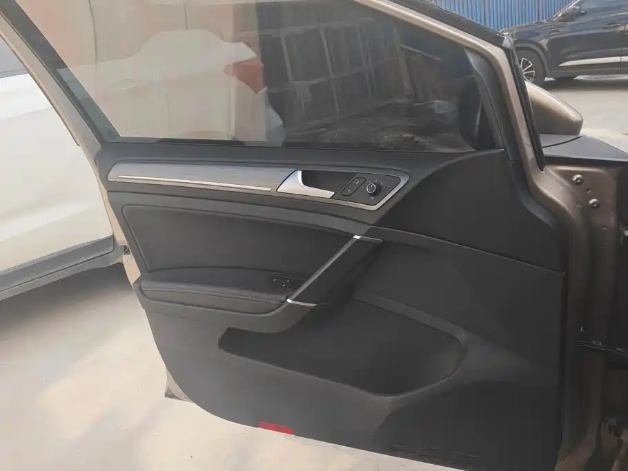 Volkswagen Golf — миниатюра 7
