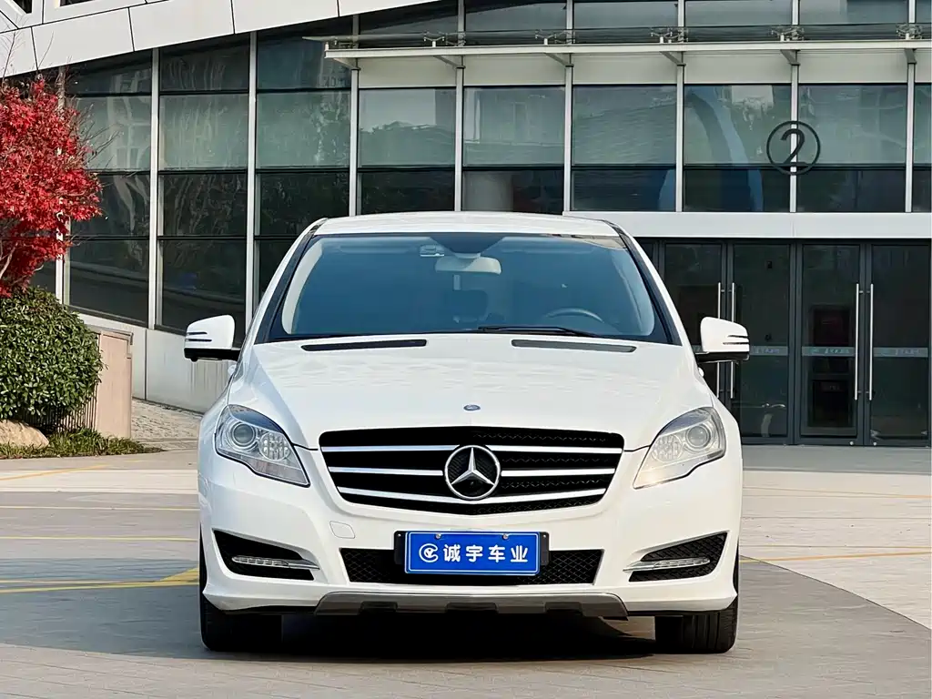 Mercedes-Benz R 2011 R 300 L