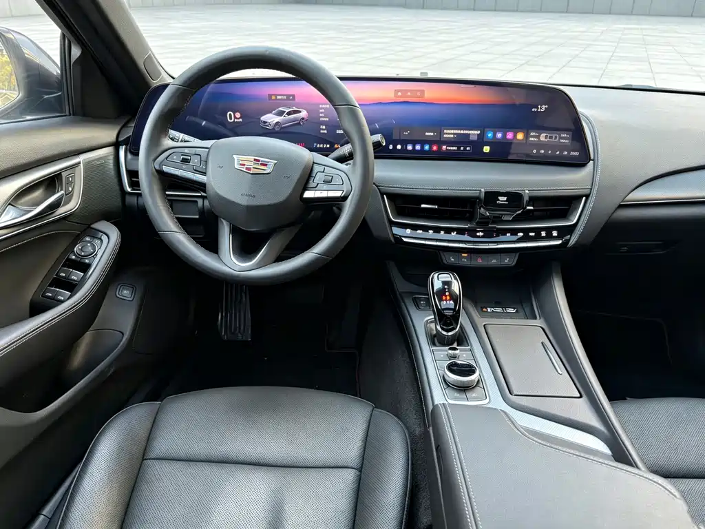 Cadillac CT5 — миниатюра 5