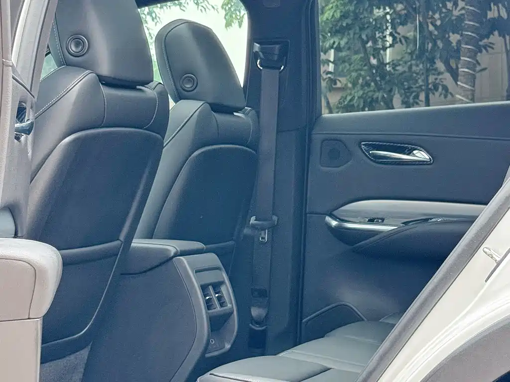 Cadillac XT4 28T 2WD Leading Type, фото 13