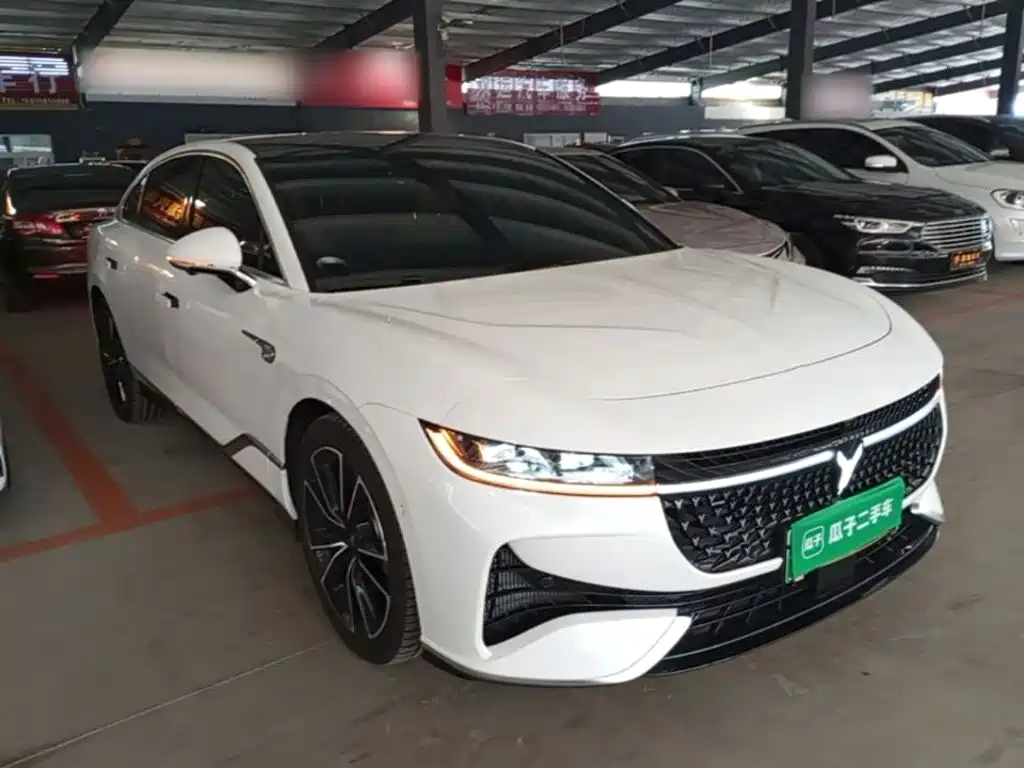 Voyah Passion 2024 PHEV Flagship