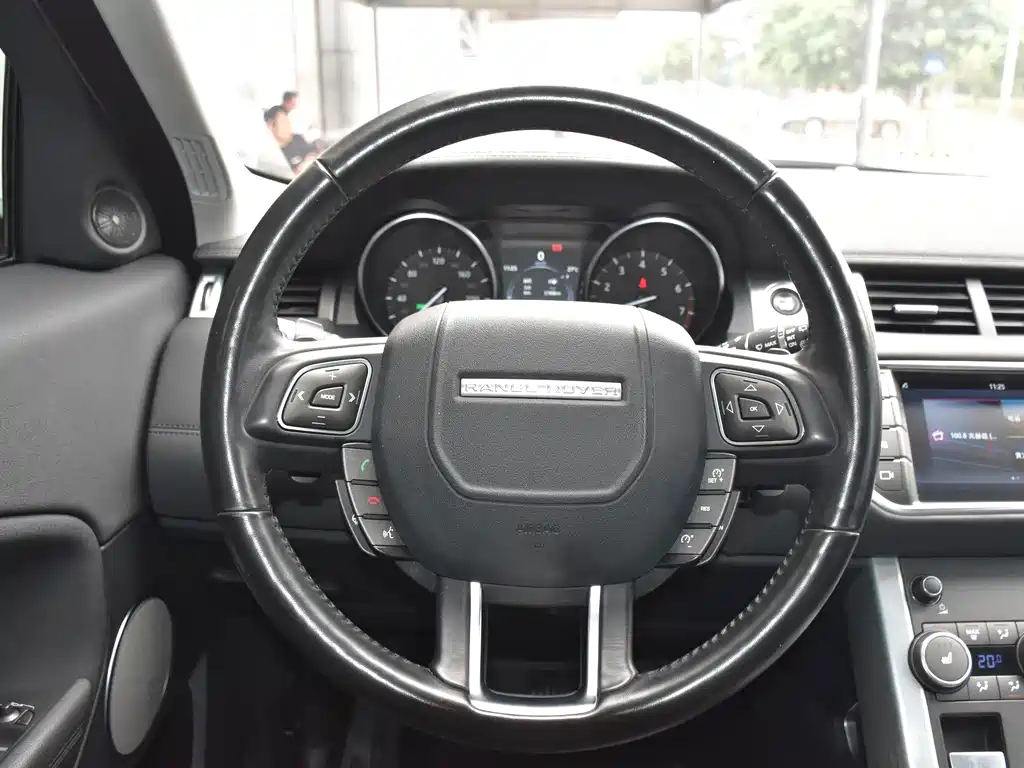 Land Rover Evoque — миниатюра 11