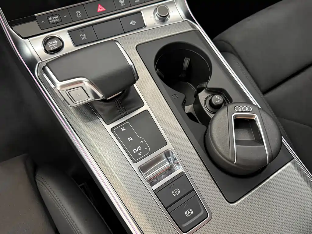 Audi A6 2022 Avant 45 TFSI