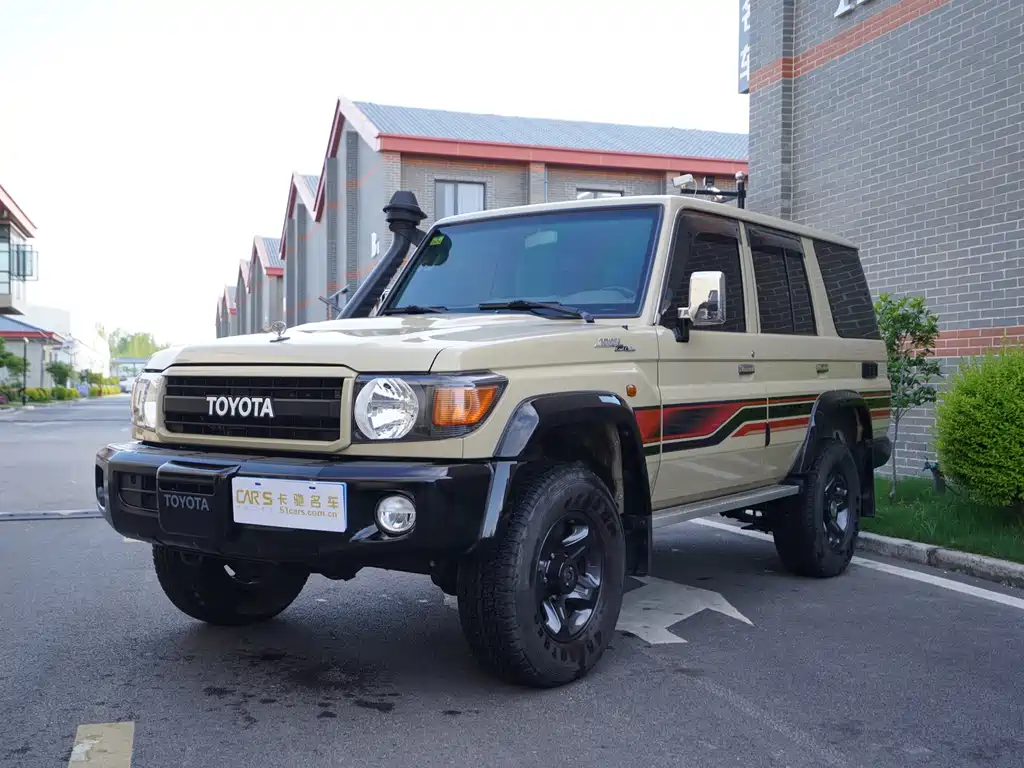Toyota Land Cruiser 2016