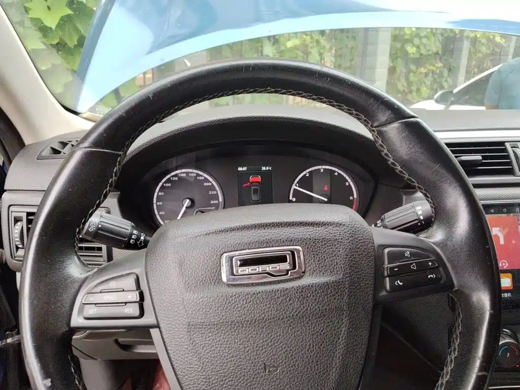 Qoros Qoros 5 — миниатюра 8