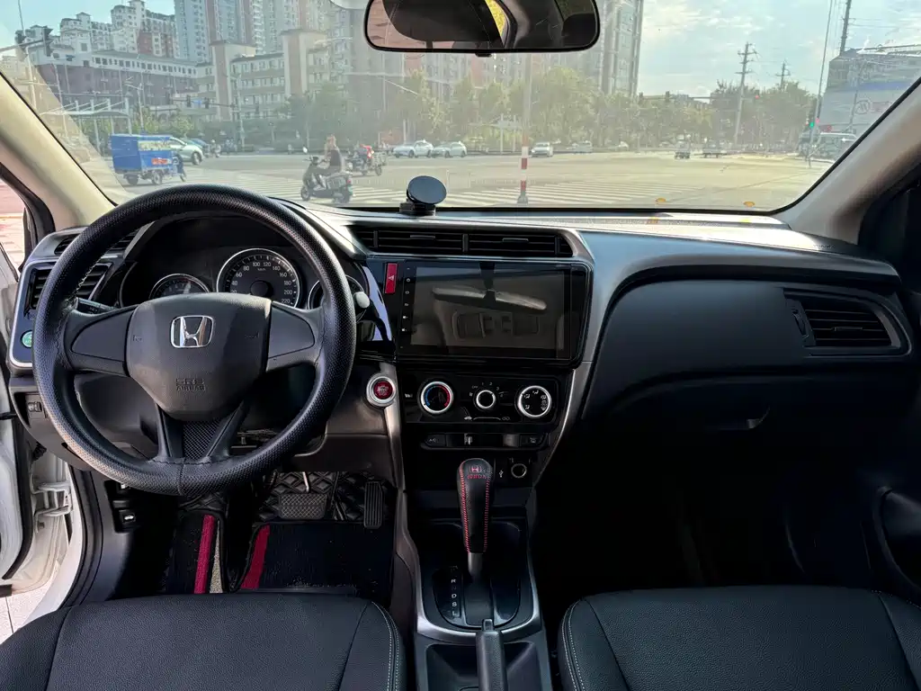 Honda City 1.5L CVT Luxury Edition, фото 5