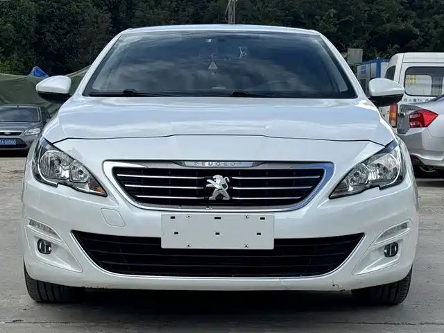 PEUGEOT  408 2018