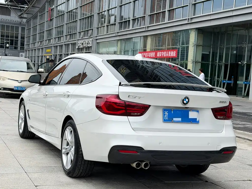 BMW 3 Series GT 3 GT 2020 320i M Sport