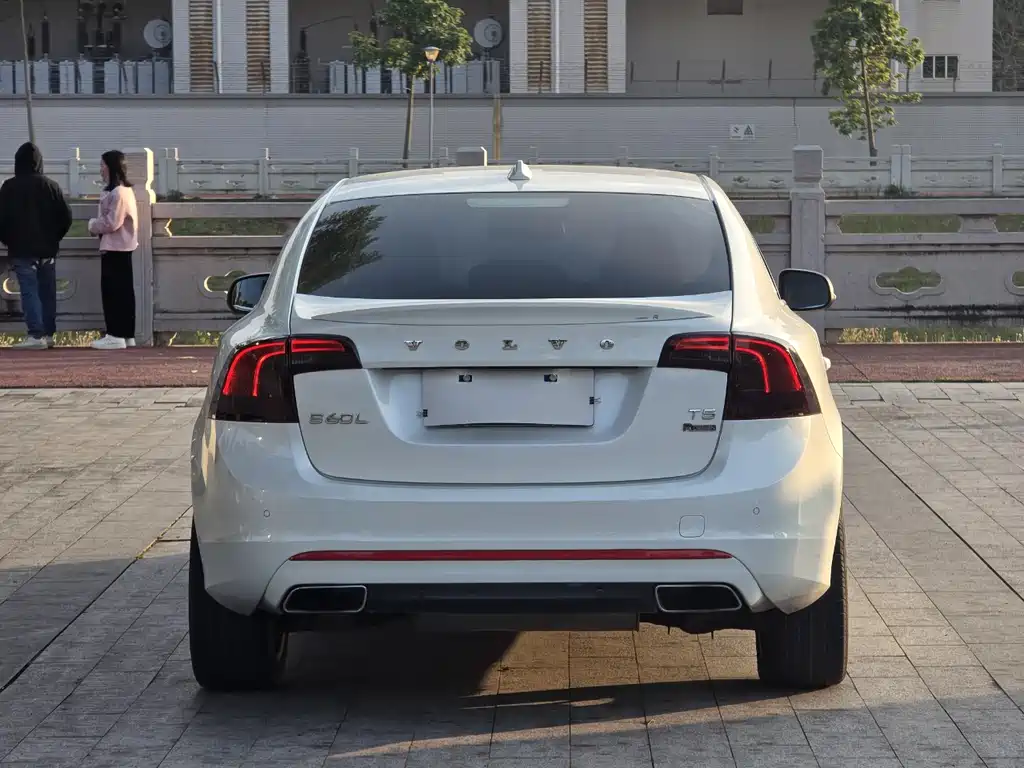 Volvo S60 2017 S60L T5