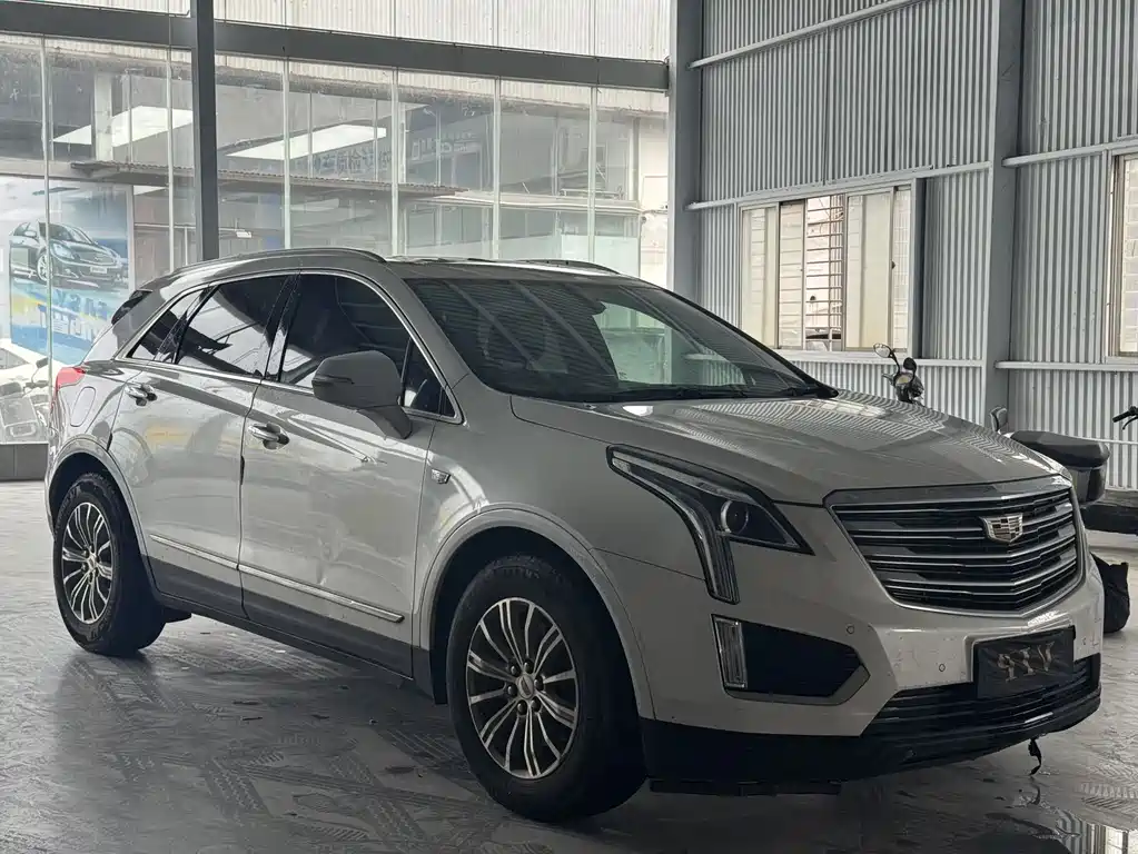 Cadillac XT5 — миниатюра 3