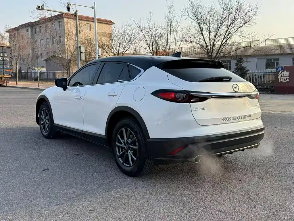 MAZDA CX 4