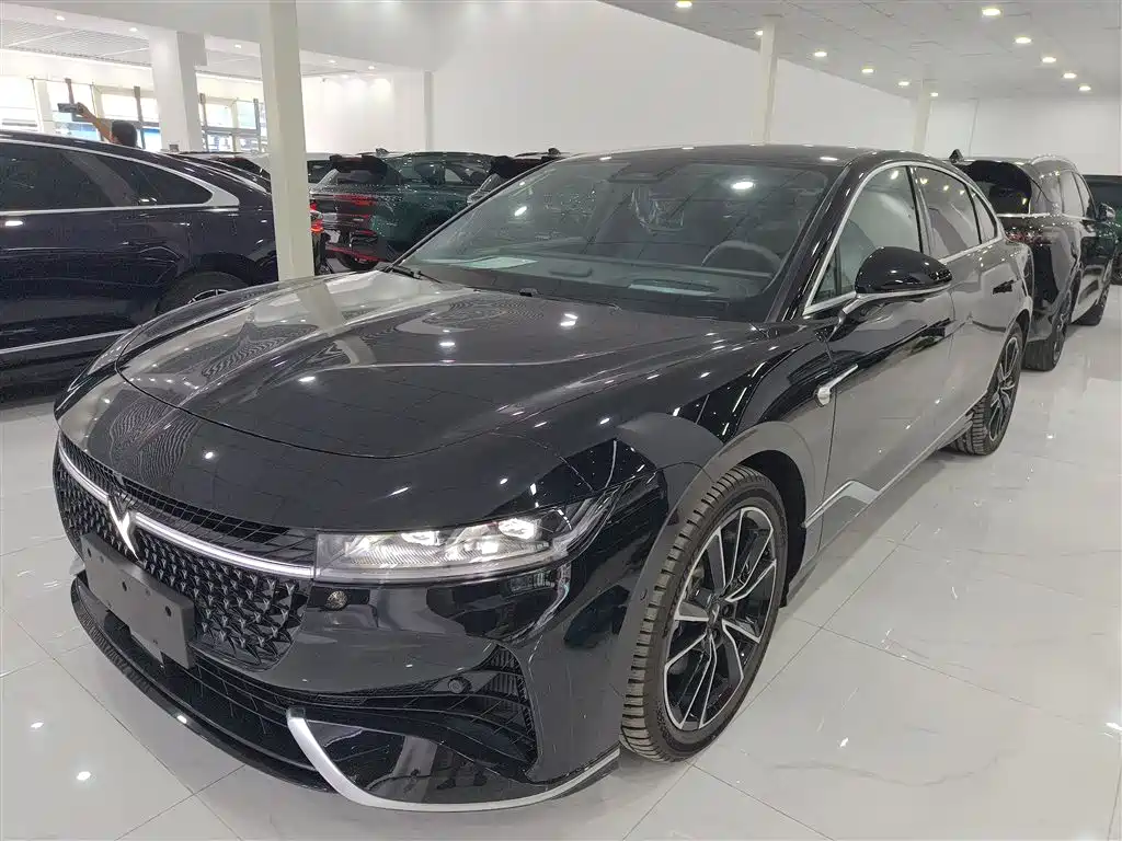 LANTU AUTOMOBILE LANTU CHASING LIGHT