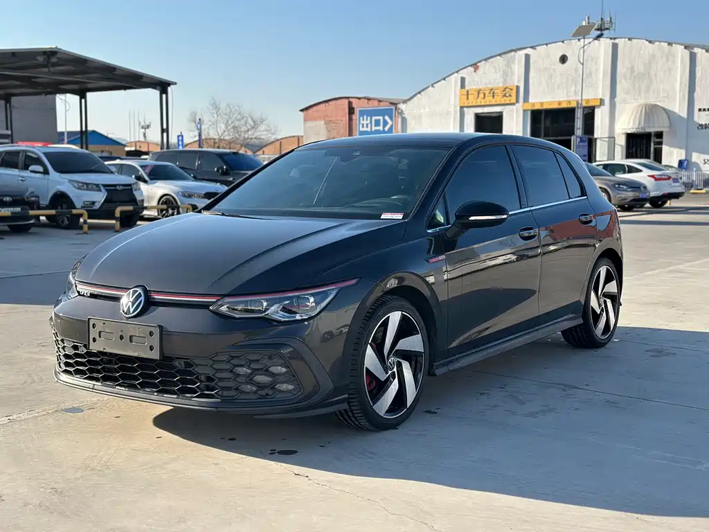 VOLKSWAGEN GOLF GTI