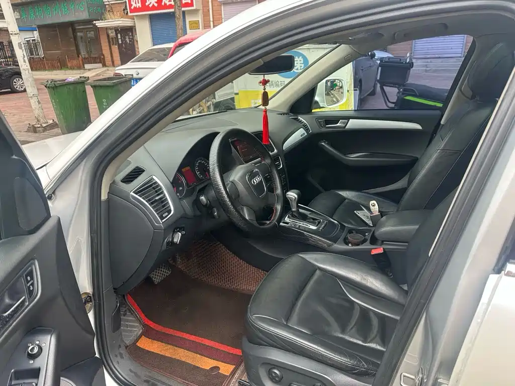 Audi Q5 2010 2.0TFSI