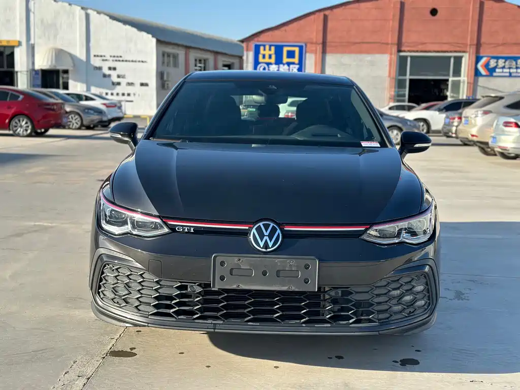 VOLKSWAGEN GOLF GTI
