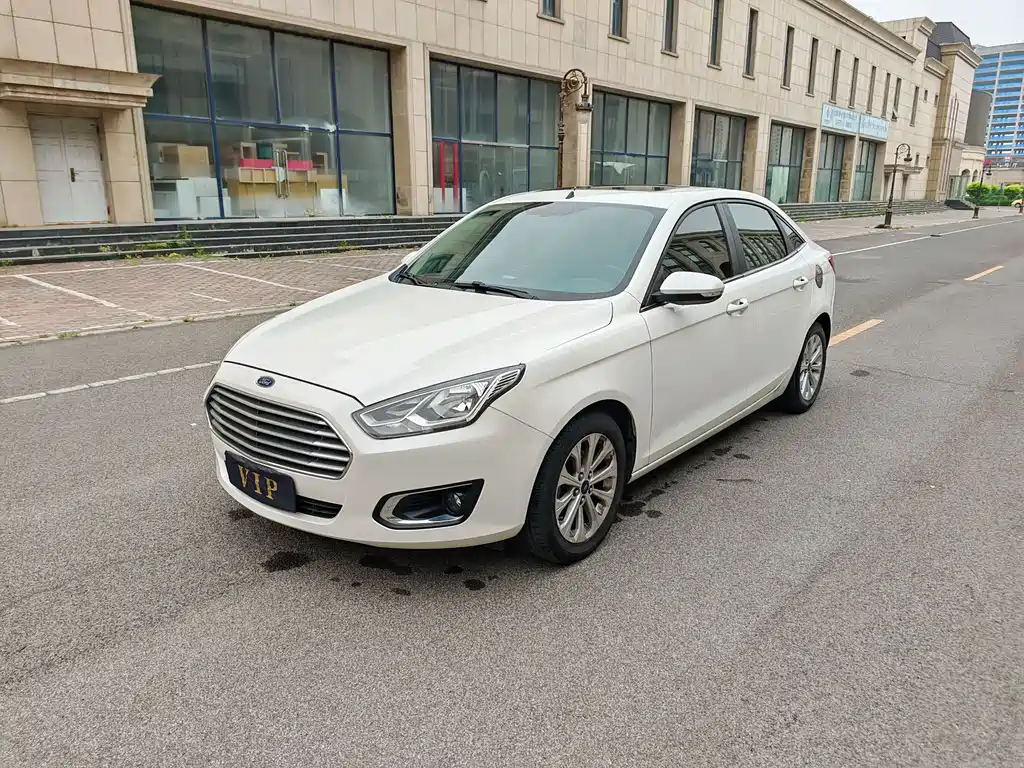Ford Escort 2015