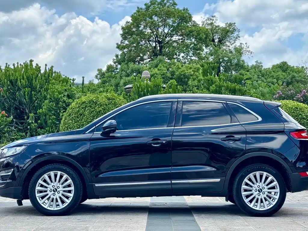 Lincoln MKC 2019 2.0T Premium V