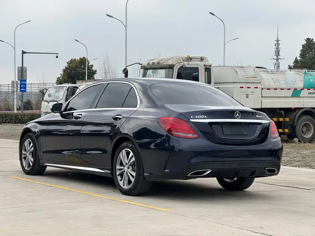 MERCEDES-BENZ C CLASS