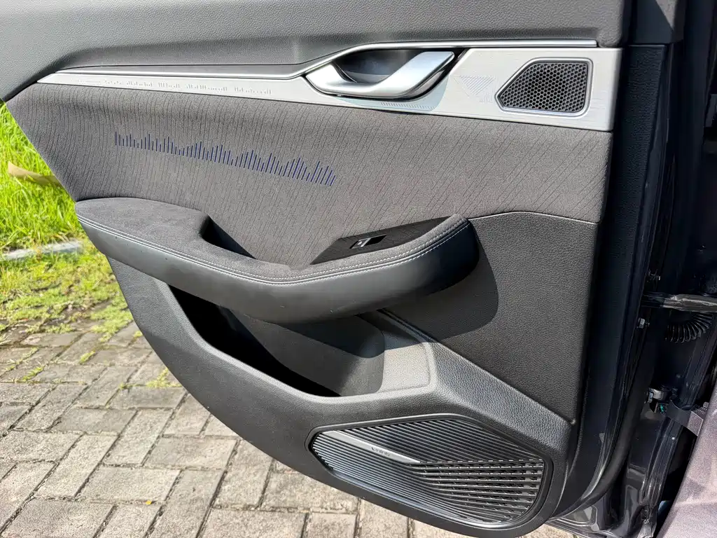 Geely Xingrui — миниатюра 12