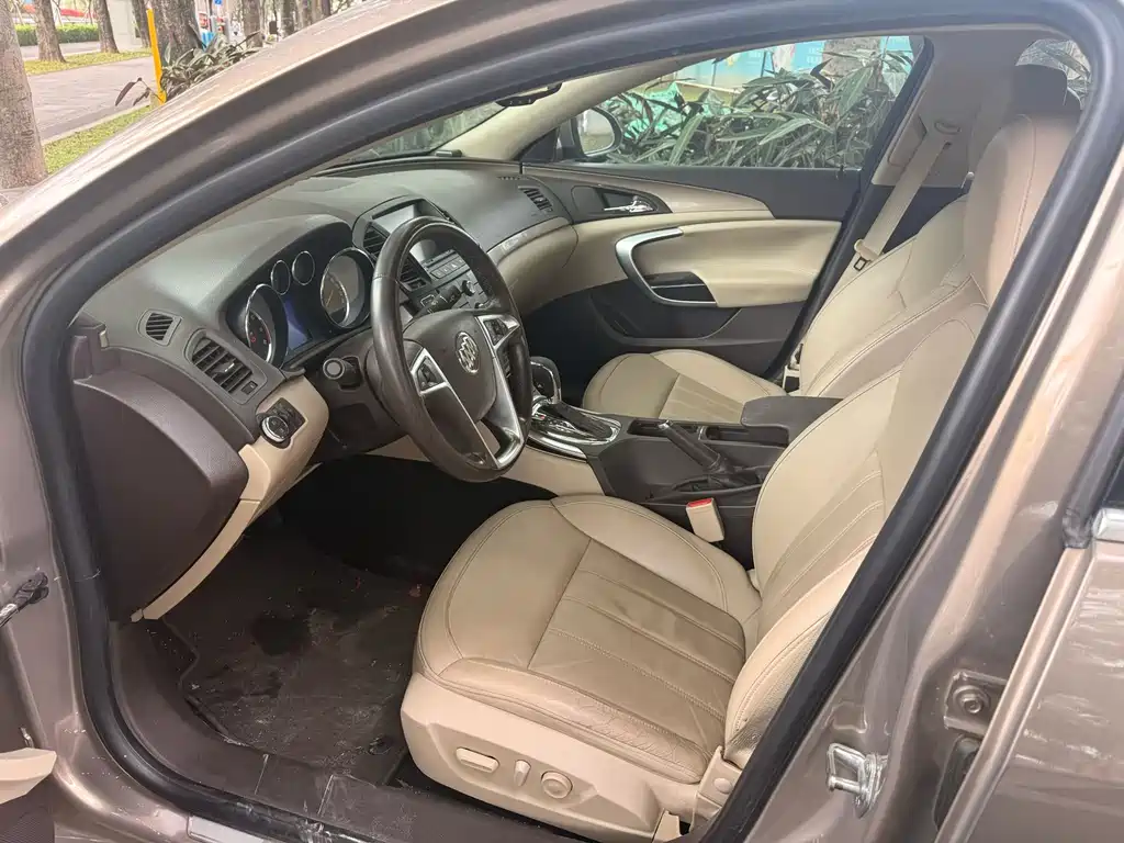 Buick Regal 2012 2.0L Luxury