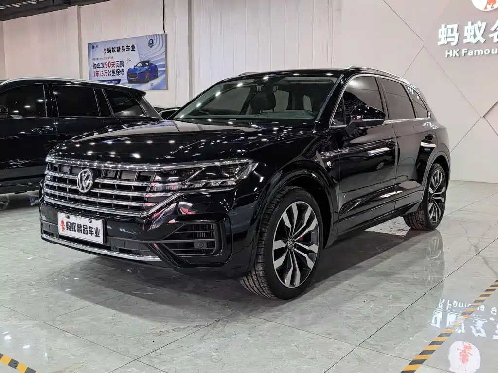 VOLKSWAGEN TOUAREG