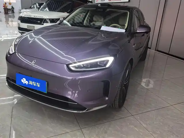 AITO ASK THE WORLD M5 2025