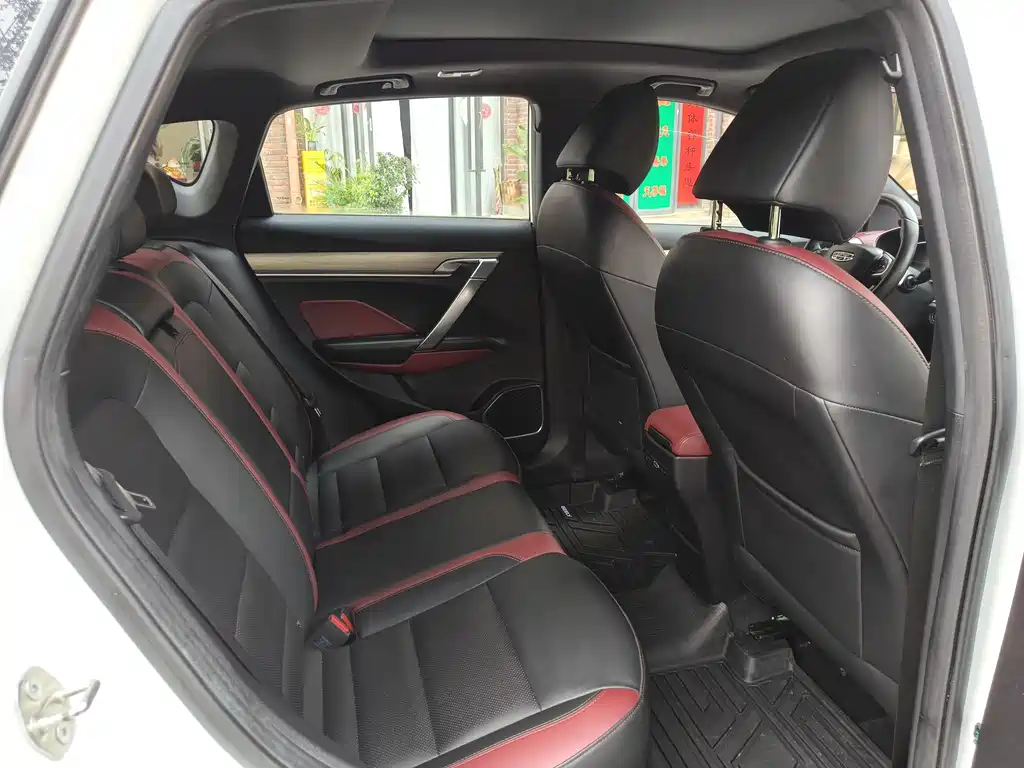 Geely Binyue 2019 Sport 260T DCT Battle VI