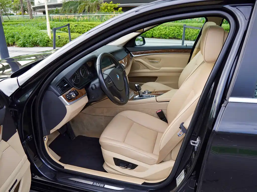 BMW 5 Series 5 2011 528Li Lead