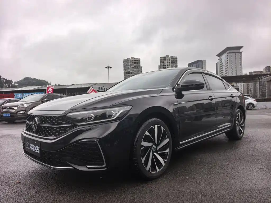 Volkswagen Passat 2021