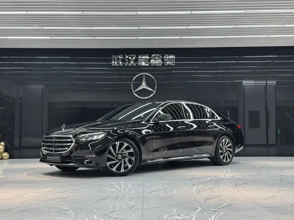 Mercedes-Benz E-Class 2024
