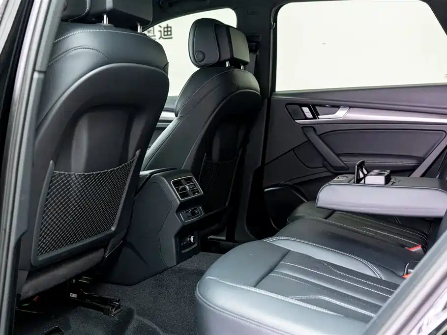 Audi Q5L 2026 45 40 TFSI Luxury