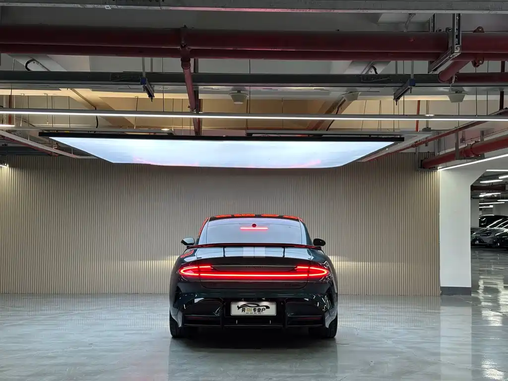 XIAOMI CAR XIAOMI SU7 ULTRA