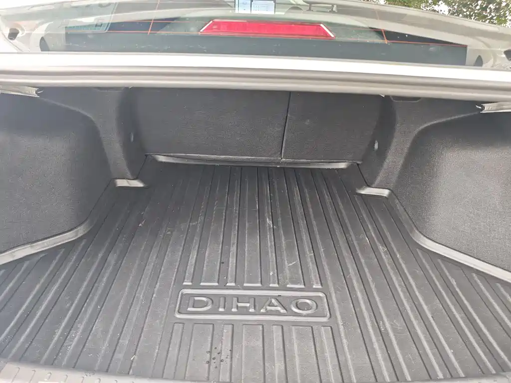 GEELY AUTOMOBILE EMGRAND