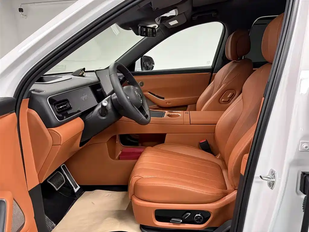 AITO ASK THE WORLD M7